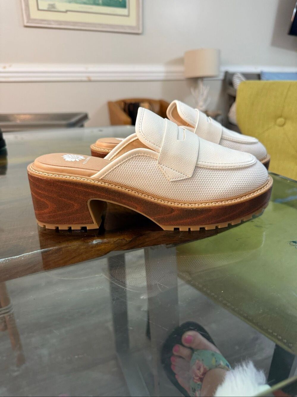 Yellow box Barclay White Fax Leather & Mesh Lug Sole Clog sz 10 NWOT
